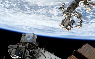 NASA’s Atmospheric Waves Experiment (AWE) extraction from SpaceX’s Dragon cargo spacecraft onboard the International Space Station.